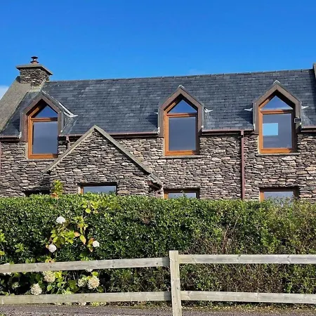 Charmantes Ferienhaus In Kinard West Mit Garten Und Grill Und Meerblick Ballinskelligs