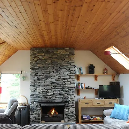 Charmantes Ferienhaus In Kinard West Mit Garten Und Grill Und Meerblick *