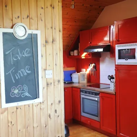 Ferienhaus Charmantes Ferienhaus In Kinard West Mit Garten Und Grill Und Meerblick *